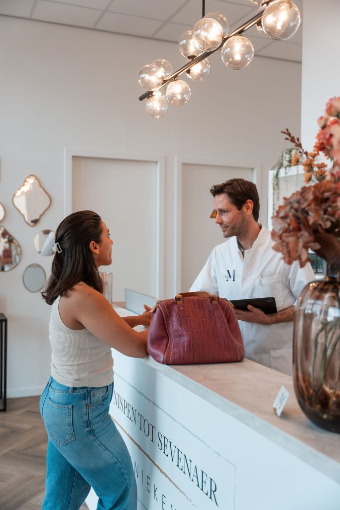 DSC09290 contact studio m clinics