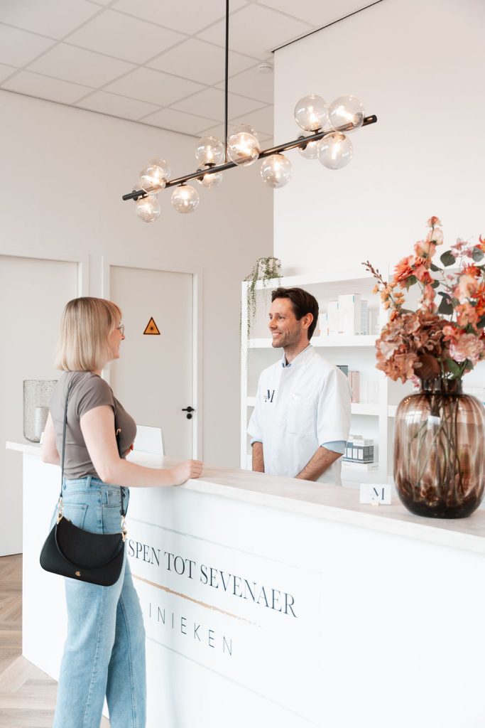 DSC09762 contact studio m clinics